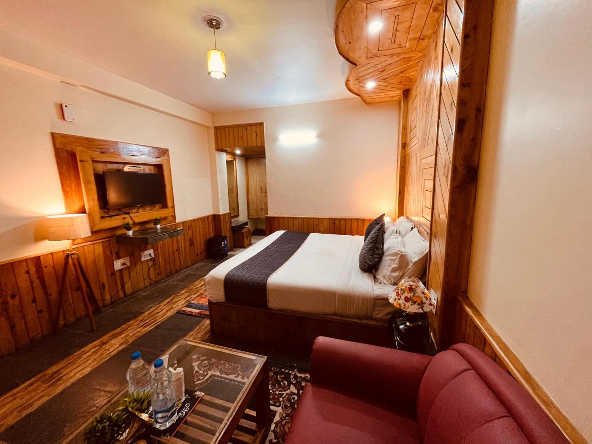 Hotel Hollywood Vibes #Riverview #Premium Rooms #Prime Location #Most Awarded #Parking #Top Rated #Open Terrace #Lawn #Best Selling Hotel In Manali Exterior foto